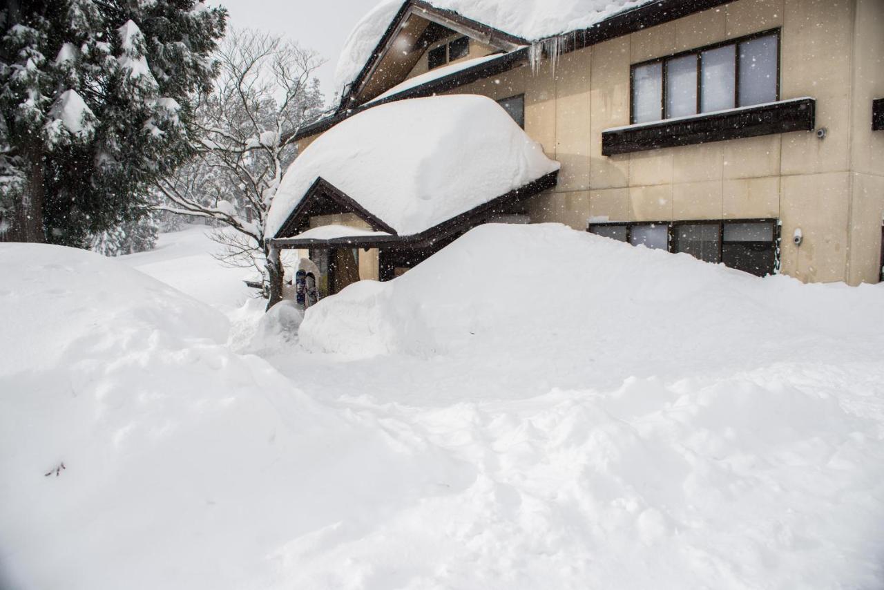 A.I.R. Myoko Hotel Exterior photo